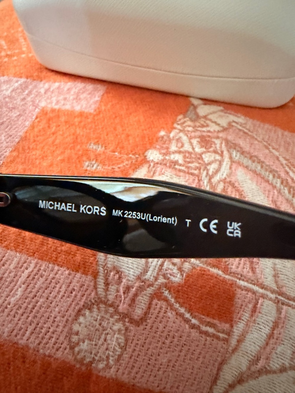 Michael Kors Black Cat-Eye Sunglasses with Dark Lenses - Picture 5 of 7